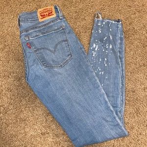 ✨Levi’s 710 super skinny jeans✨